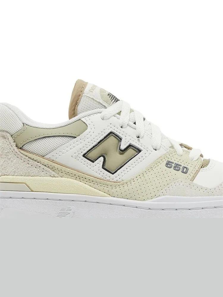 Кроссовки Wmns 550 'Sea Salt Fatigue Green' — изображение 2 из 4, бежевый