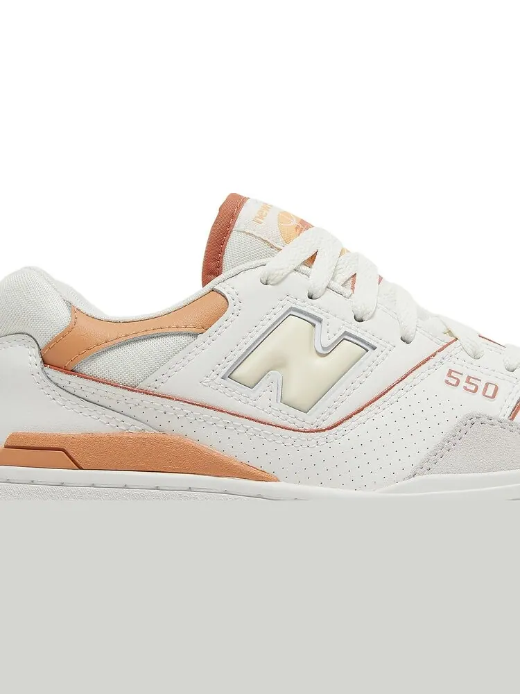 Женские кроссовки New Balance 550 'Au Lait' — изображение 2 из 8, белый