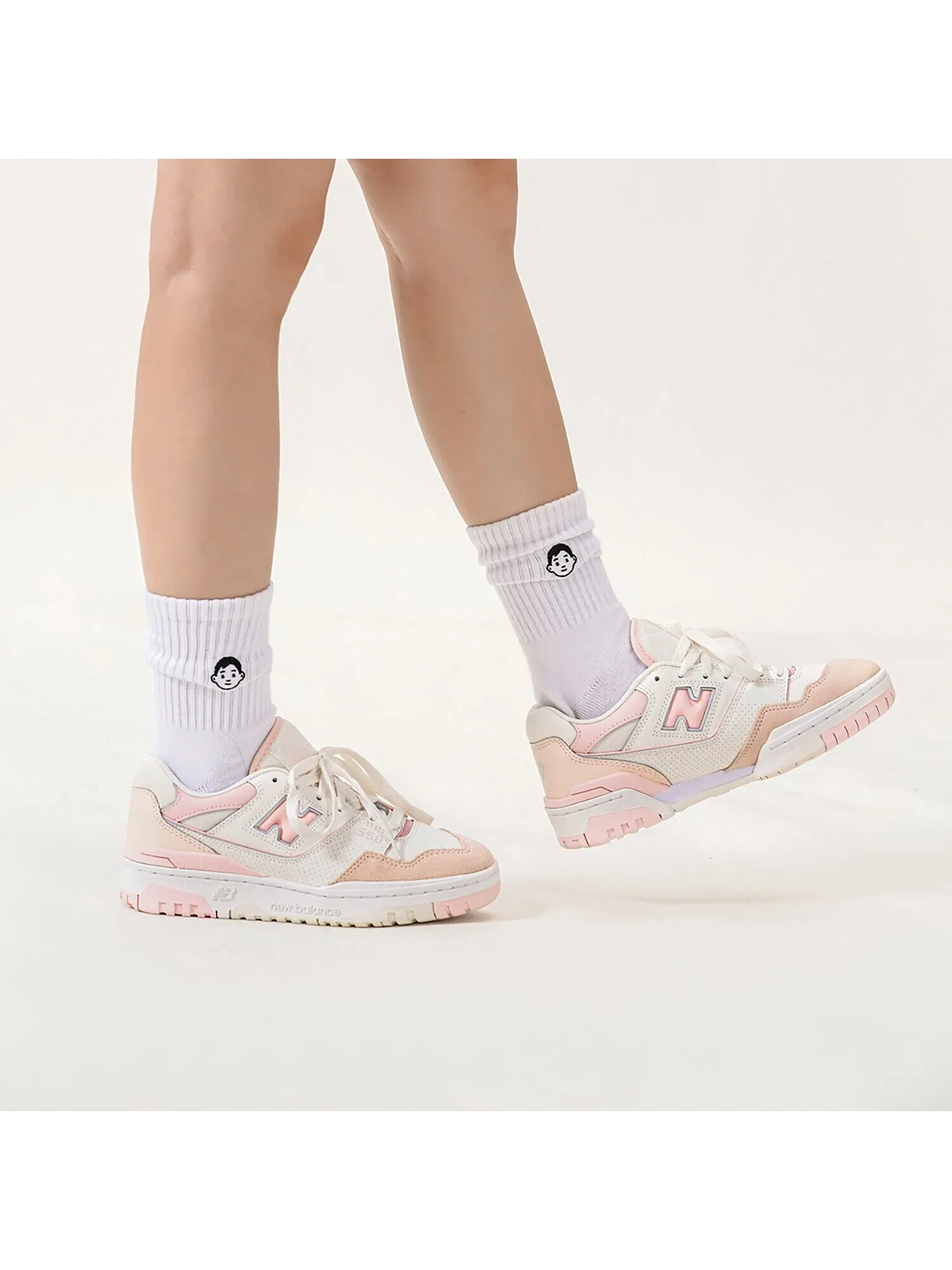 Кроссовки New Balance Wmns 550 'White Pink' — изображение 2 из 9, белый/розовый
