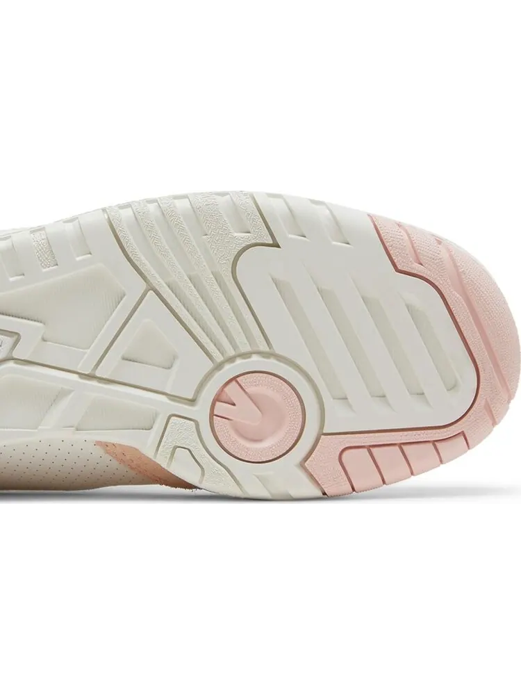 Кроссовки New Balance Wmns 550 'White Pink' — изображение 6 из 9, белый/розовый