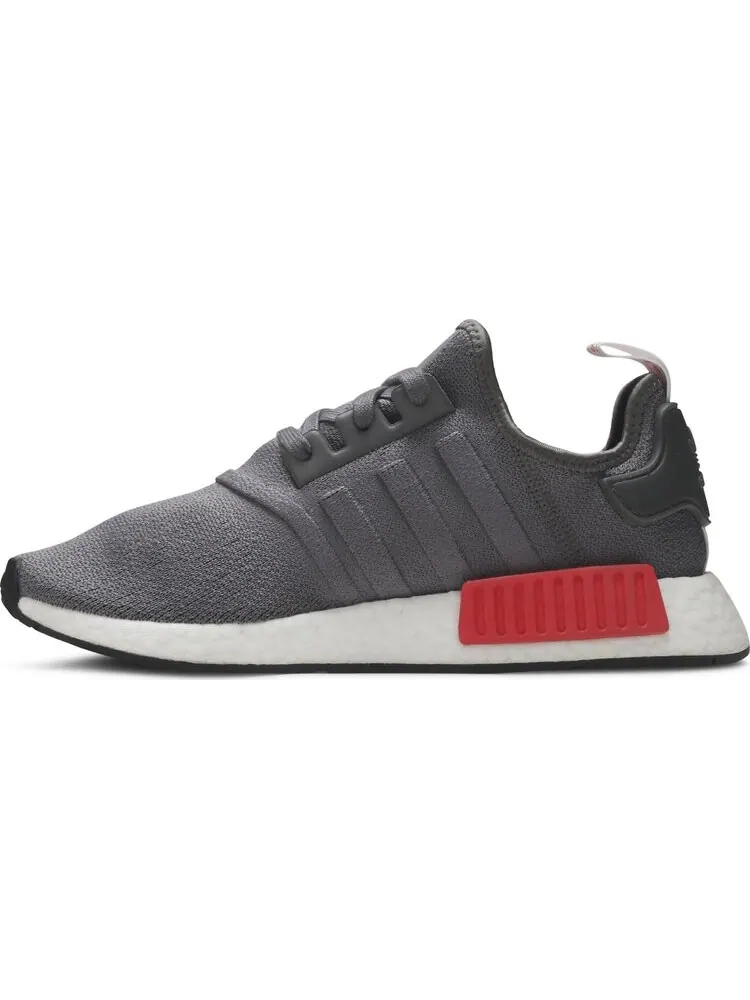 Кроссовки Adidas NMD_R1 'Grey Red' — изображение 3 из 8, серый