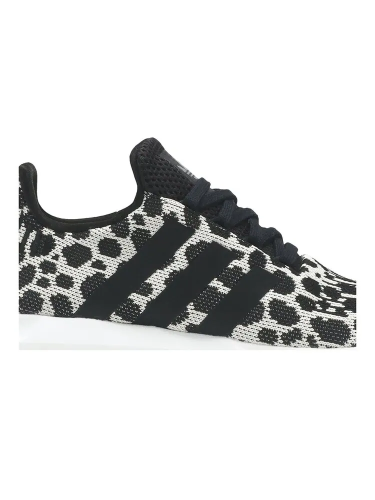 Кроссовки Adidas Wmns Swift Run — изображение 2 из 4, черный