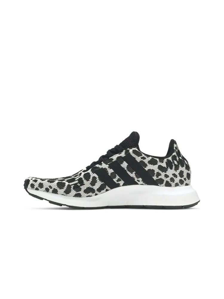 Кроссовки Adidas Wmns Swift Run — изображение 3 из 4, черный