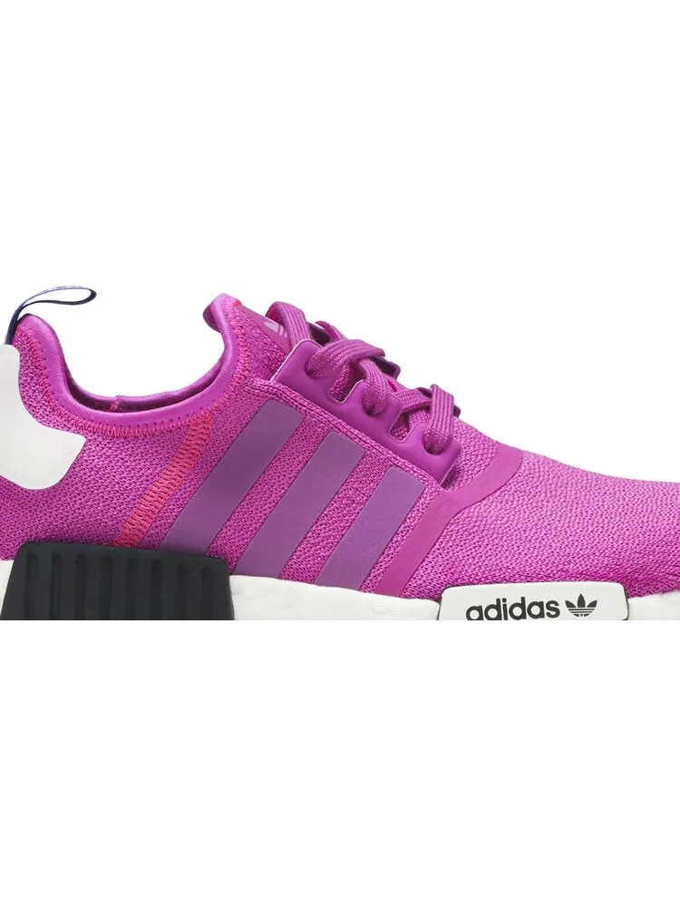 Кроссовки Adidas Wmns NMD_R1 'Vivid Pink' — изображение 2 из 8, розовый