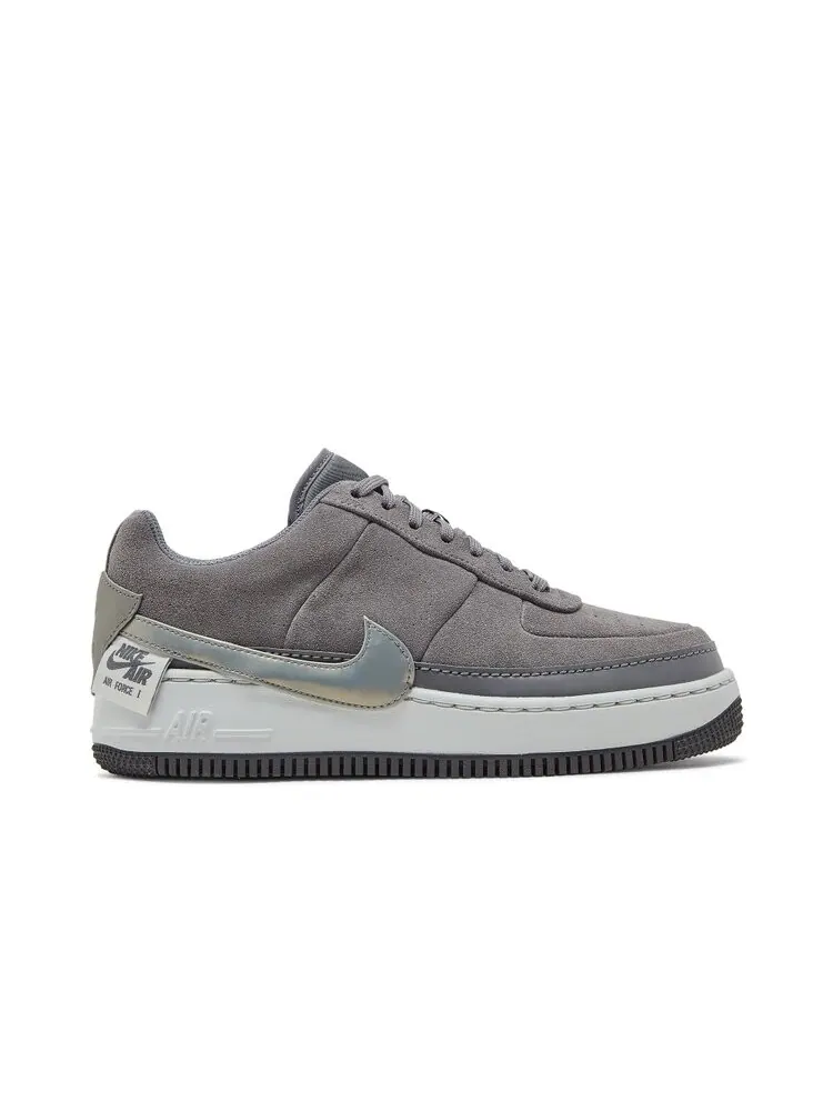 Кроссовки Nike Wmns Air Force 1 Jester Low 'Gunsmoke' — изображение 1 из 4, серый