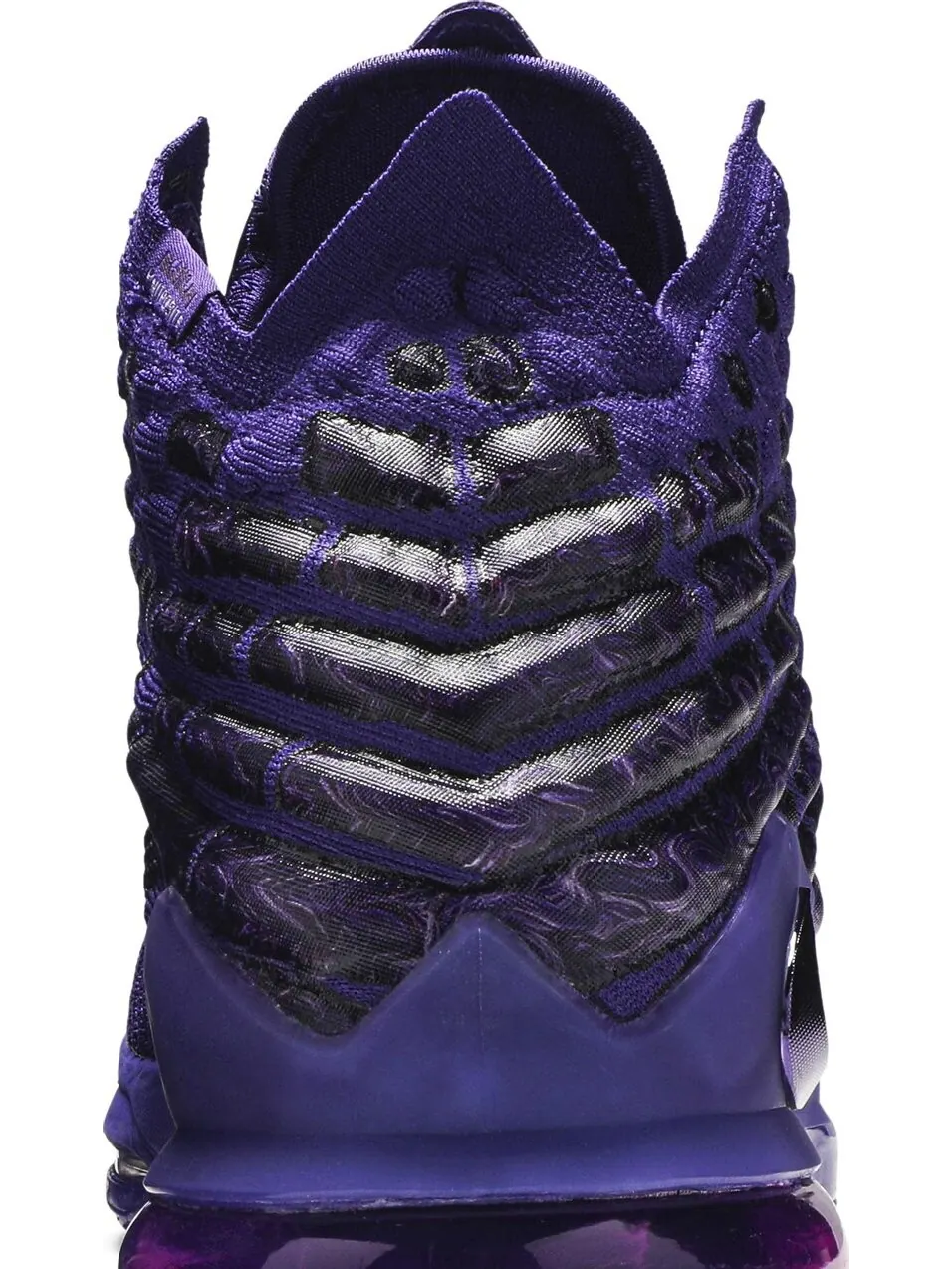 Кроссовки Nike NBA 2K20 x LeBron 17 'Bron 2K' Gamer Exclusive — изображение 7 из 8, фиолетовый