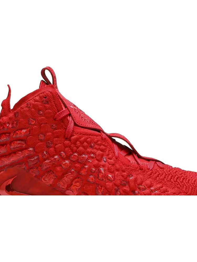 Кроссовки Nike LeBron 17 'Red Carpet' — изображение 2 из 8, красный