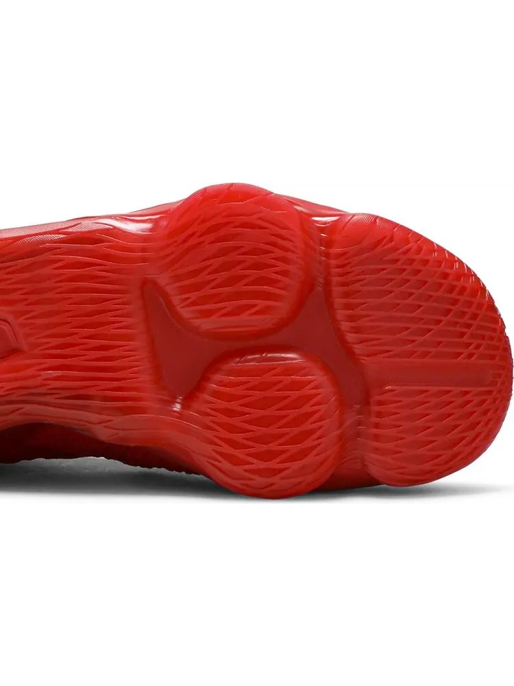 Кроссовки Nike LeBron 17 'Red Carpet' — изображение 5 из 8, красный