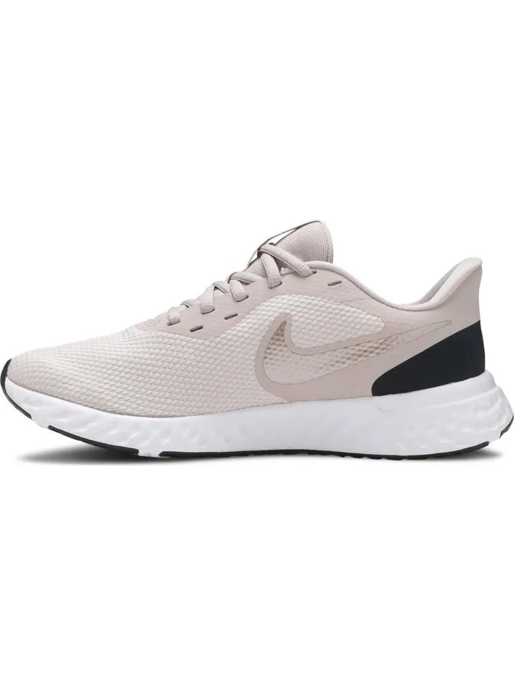 Кроссовки Nike Wmns Revolution 5 'Barely Rose' — изображение 3 из 8, розовый
