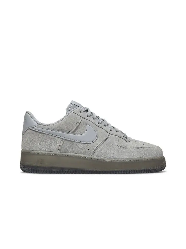 Кроссовки Nike Air Force 1 '07 Low 'Wolf Grey' — изображение 2 из 9, серый