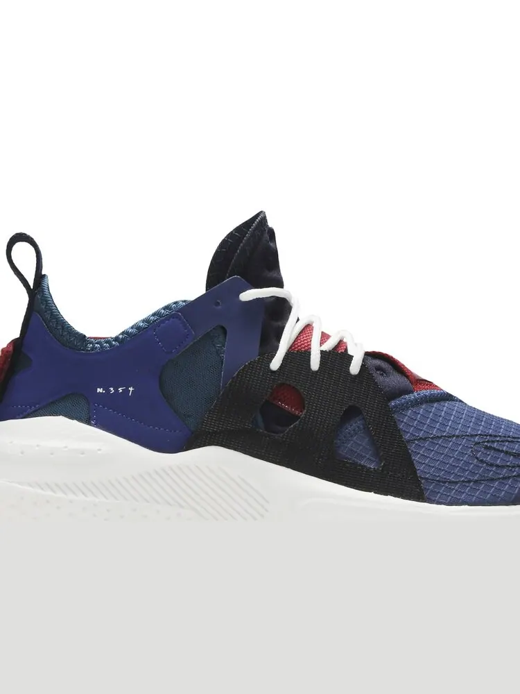 Кроссовки Nike Huarache Type 'Mystic Navy' — изображение 2 из 4, синий