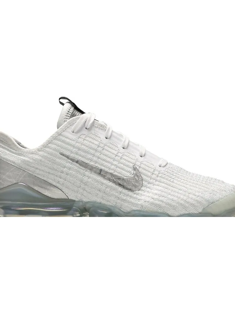 Кроссовки Nike Air VaporMax Flyknit 3 GS 'White Silver' — изображение 2 из 8, белый