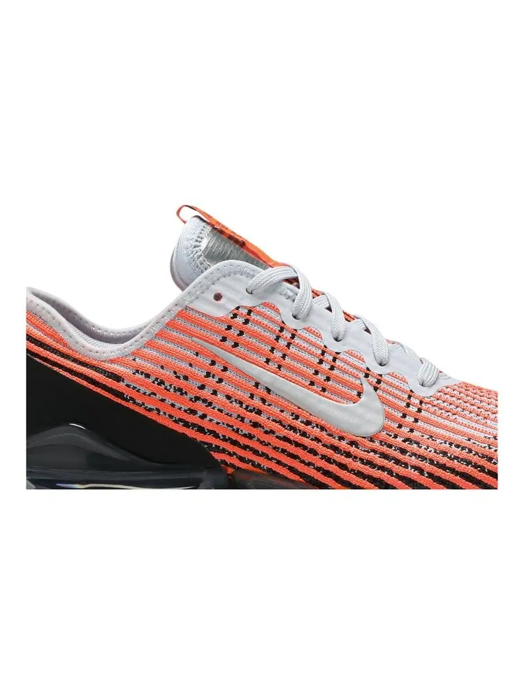 Кроссовки Nike Air VaporMax Flyknit 3 GS 'Bright Mango' — изображение 2 из 4, красный