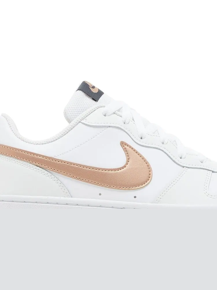 Кроссовки Nike Court Borough Low 2 GS 'White Metallic Red Bronze' — изображение 2 из 8, белый