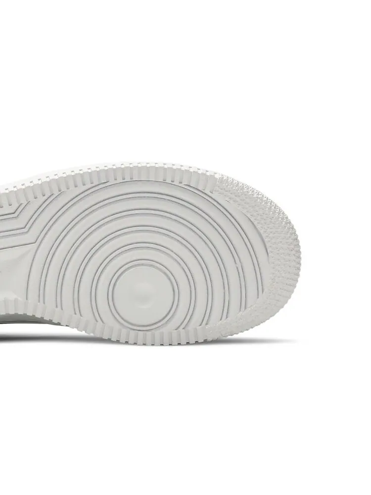 Кроссовки Nike Air Force 1 LV8 2 GS White Wolf Grey — изображение 5 из 6, белый серый