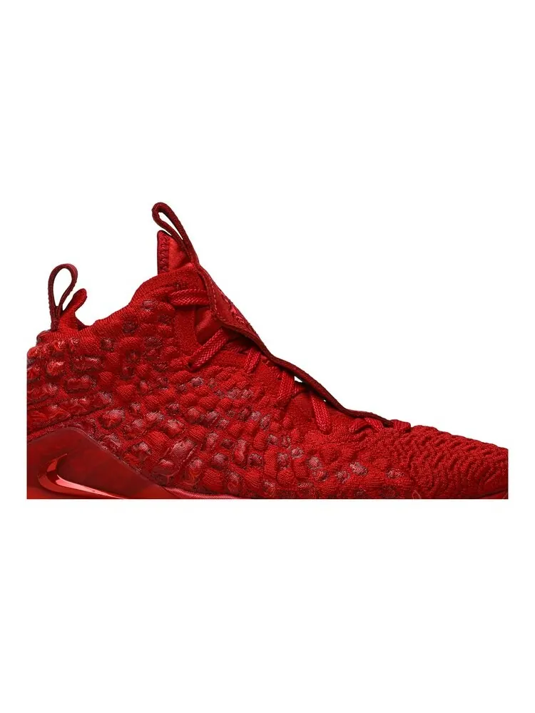Кроссовки Nike LeBron 17 BG — изображение 2 из 4, красный