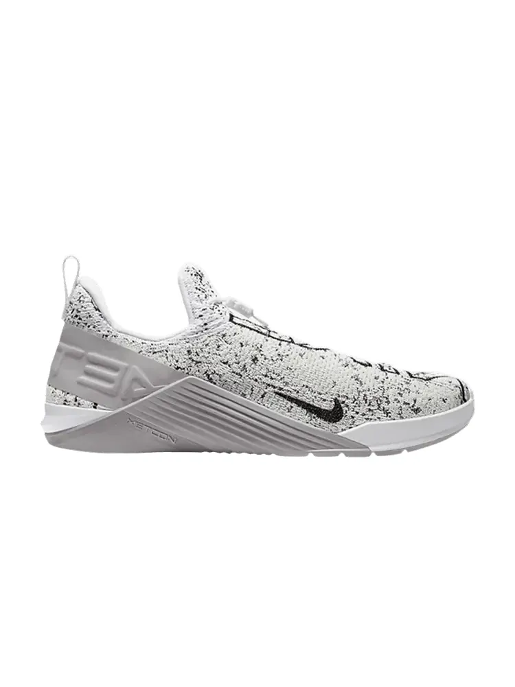Кроссовки React Metcon 'White Atmosphere Grey' — изображение 1 из 1, белый серый