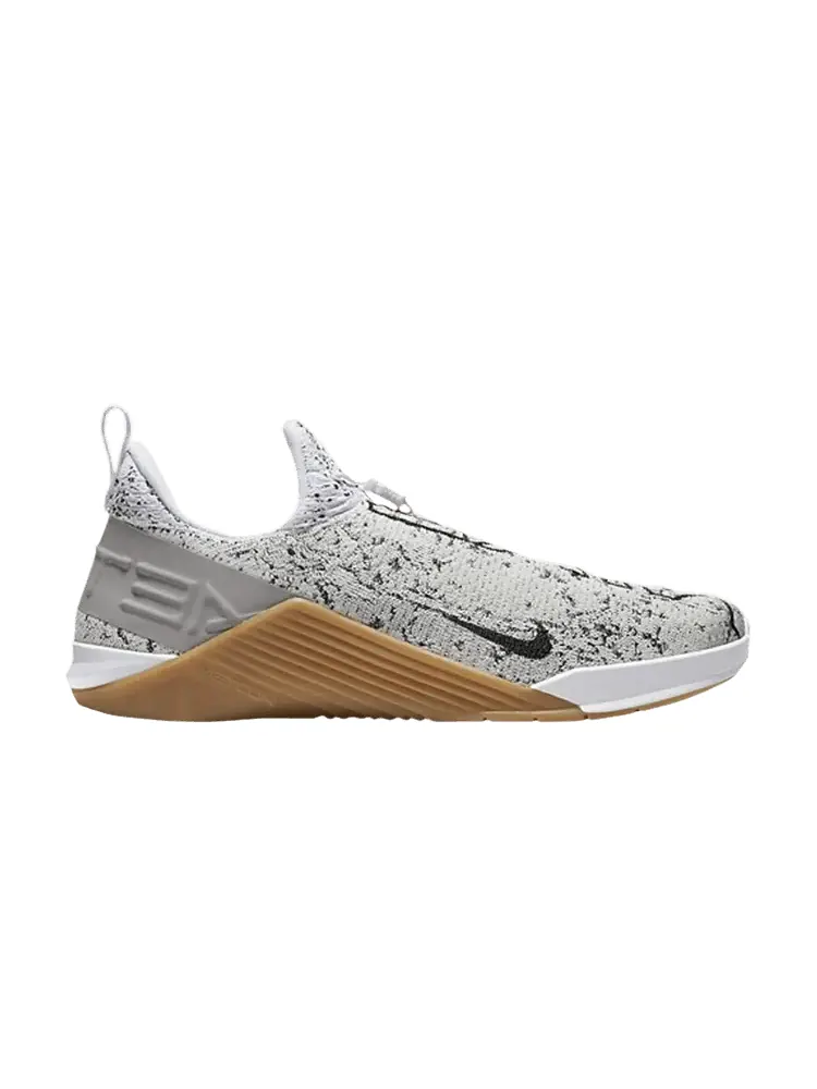 Кроссовки React Metcon 'Atmosphere Grey Gum' — изображение 1 из 1, серый