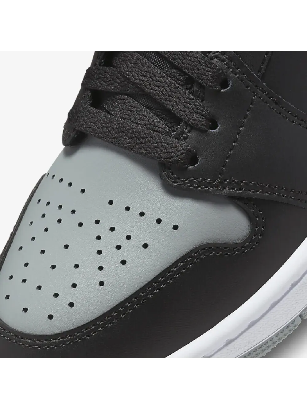 Кроссовки Nike Air Jordan 1 Mid — изображение 7 из 7, серый