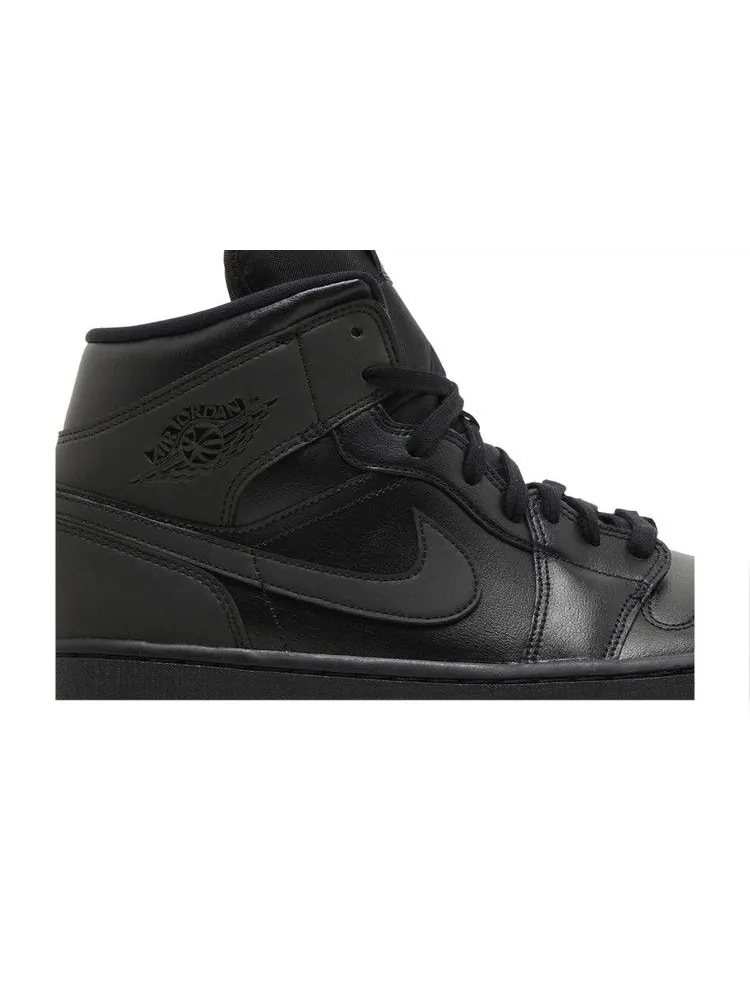 Кроссовки Air Jordan Wmns Air Jordan 1 Mid 'Triple Black' — изображение 3 из 9, черный/черный/черный