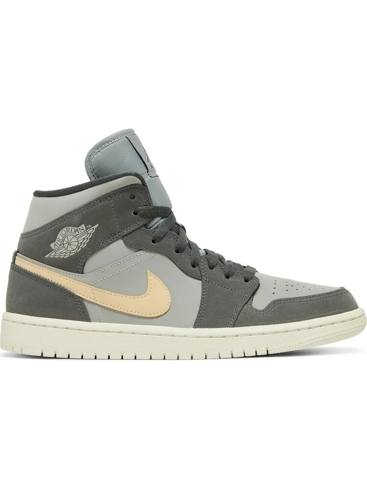 Кроссовки Wmns Air Jordan 1 Mid Iron Grey Onyx — изображение 1 из 8, серый