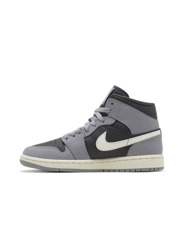 Кроссовки Air Jordan Wmns Air Jordan 1 Mid 'Cement Grey' — изображение 4 из 9, серый