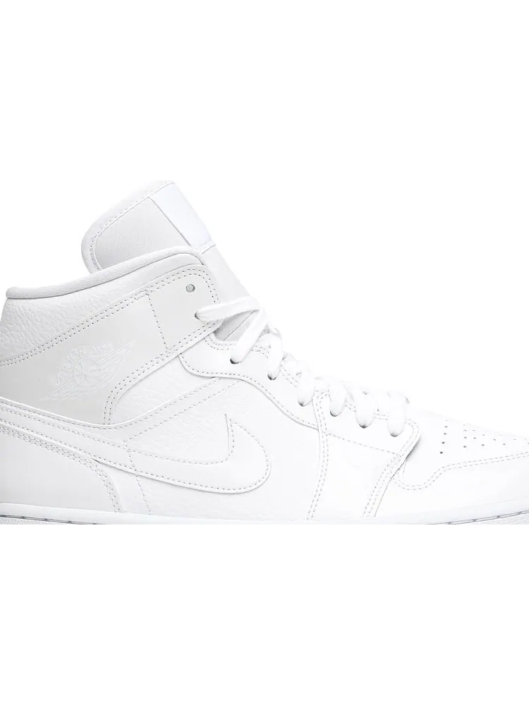 Кроссовки Wmns Air Jordan 1 Mid Triple White — изображение 2 из 8, белый