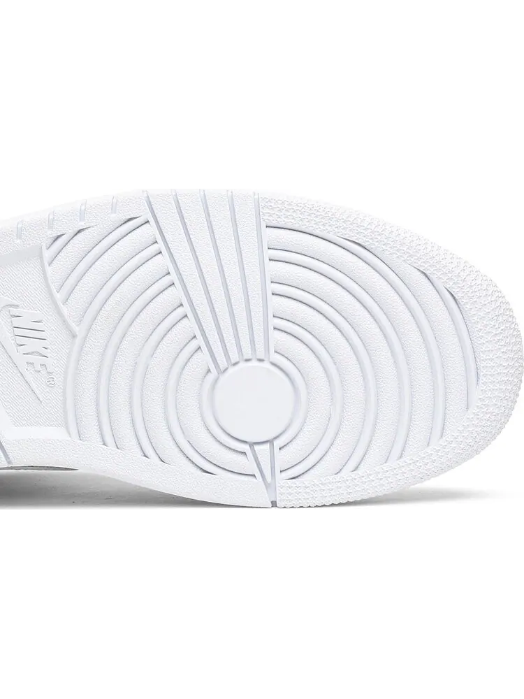 Кроссовки Wmns Air Jordan 1 Mid Triple White — изображение 5 из 8, белый