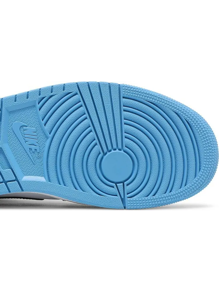 Кроссовки Wmns Air Jordan 1 Mid University Blue — изображение 5 из 8, синий