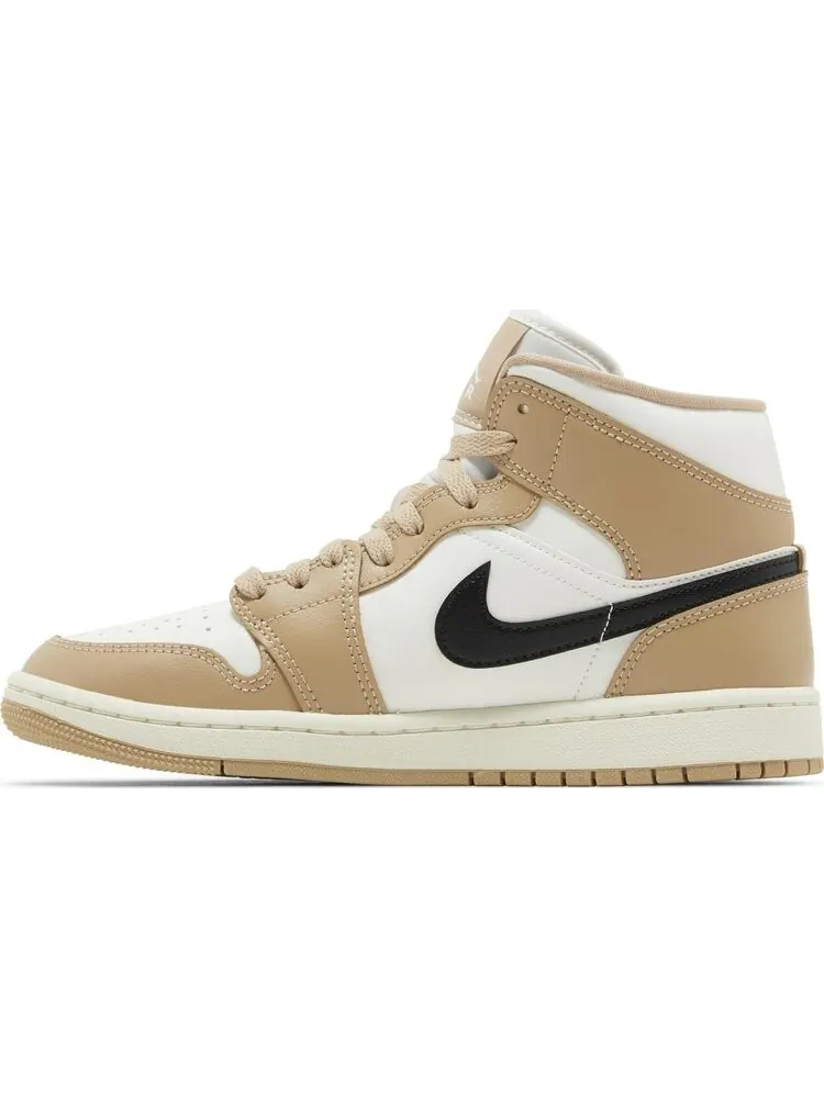 Кроссовки Wmns Air Jordan 1 Mid 'Desert' — изображение 3 из 4, загар