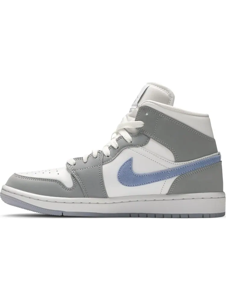 Кроссовки Wmns Air Jordan 1 Mid Wolf Grey Aluminum — изображение 3 из 8, серый