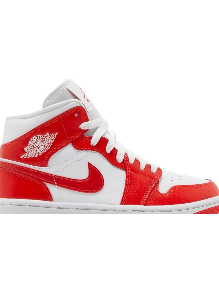 Кроссовки Wmns Air Jordan 1 Mid Habanero Red — изображение 2 из 8, оранжевый