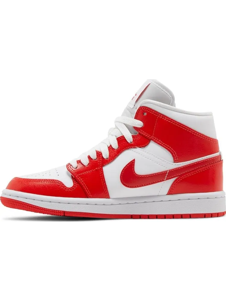 Кроссовки Wmns Air Jordan 1 Mid Habanero Red — изображение 3 из 8, оранжевый