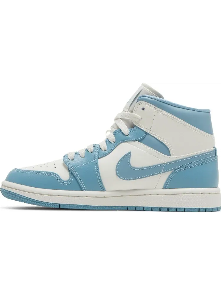 Кроссовки Wmns Air Jordan 1 Mid University Blue — изображение 3 из 8, белый