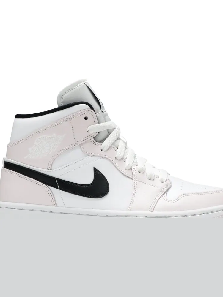 Кроссовки Wmns Air Jordan 1 Mid Barely Rose — изображение 2 из 8, розовый