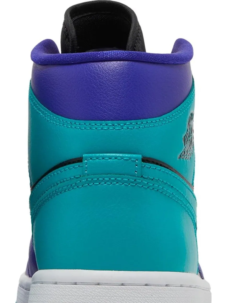 Кроссовки Wmns Air Jordan 1 Mid Black Grape — изображение 7 из 8, фиолетовый
