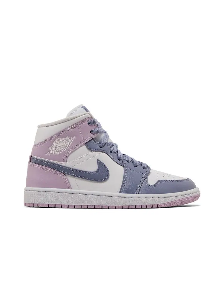 Кроссовки Air Jordan Wmns Air Jordan 1 Mid 'Indigo Haze Doll' — изображение 2 из 9, индиго/белый