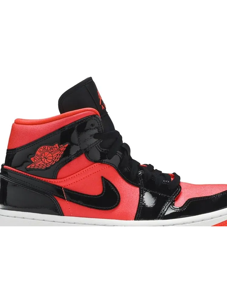 Кроссовки Wmns Air Jordan 1 Mid Hot Punch — изображение 2 из 8, красный