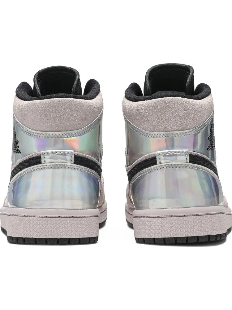 Кроссовки Wmns Air Jordan 1 Mid Iridescent — изображение 6 из 8, розовый
