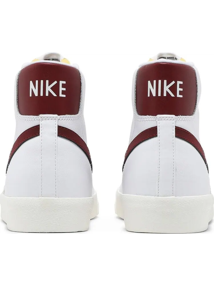 Кроссовки Nike Blazer Mid '77 Vintage 'White Team Red' — изображение 6 из 8, белый