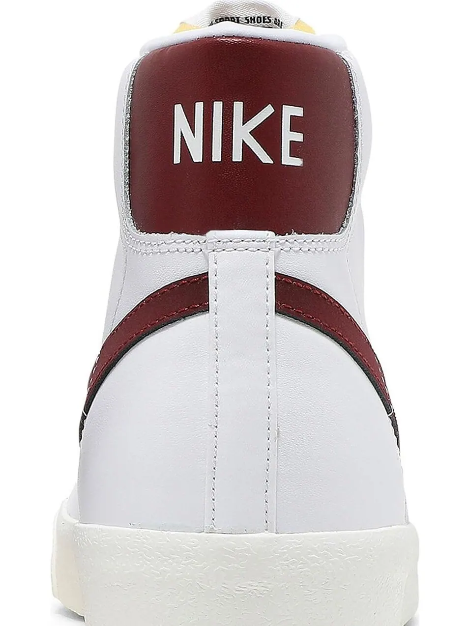 Кроссовки Nike Blazer Mid '77 Vintage 'White Team Red' — изображение 7 из 8, белый