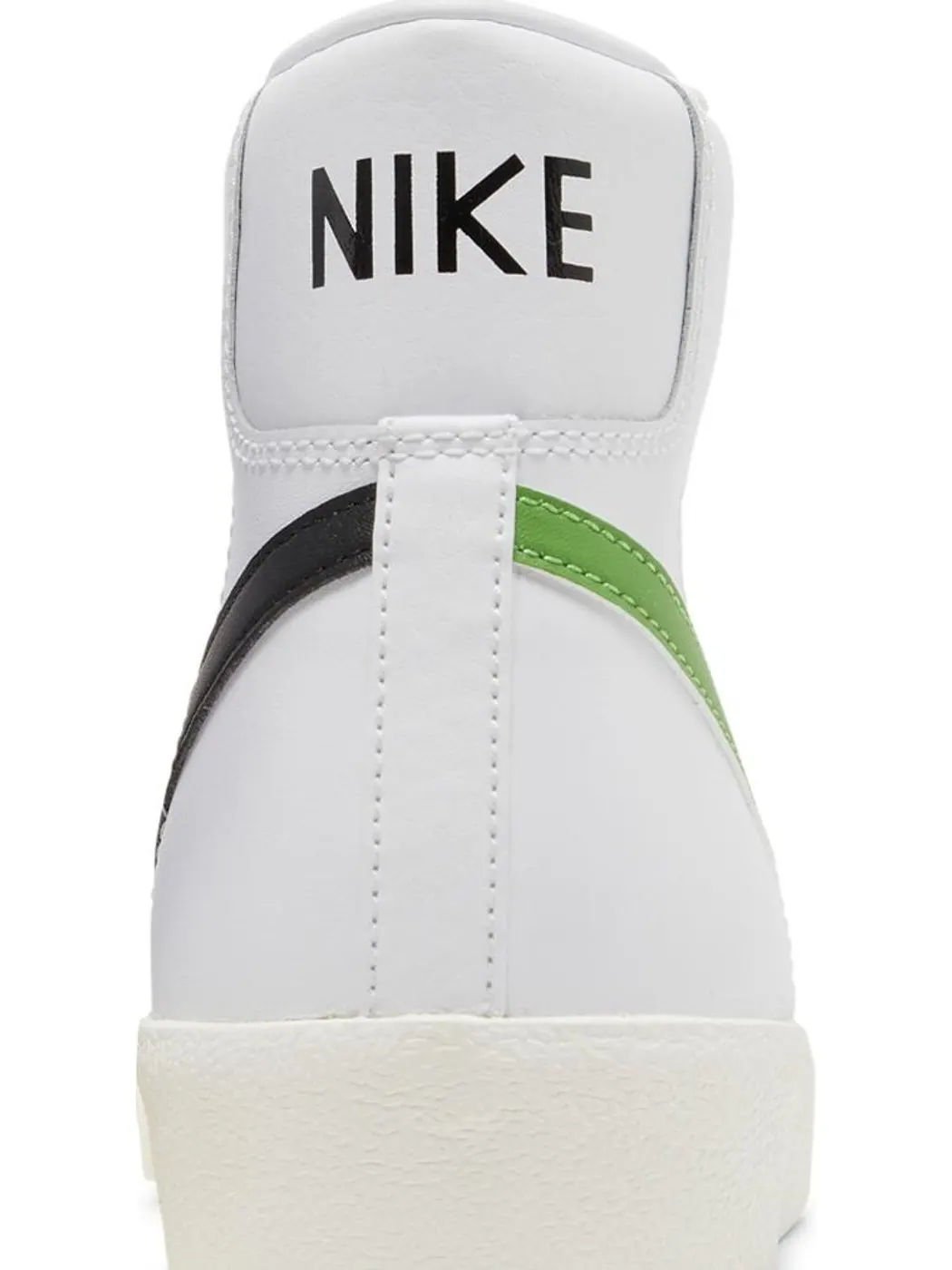 Кроссовки Nike Blazer Mid '77 Vintage 'White Chlorophyll' — изображение 7 из 8, белый