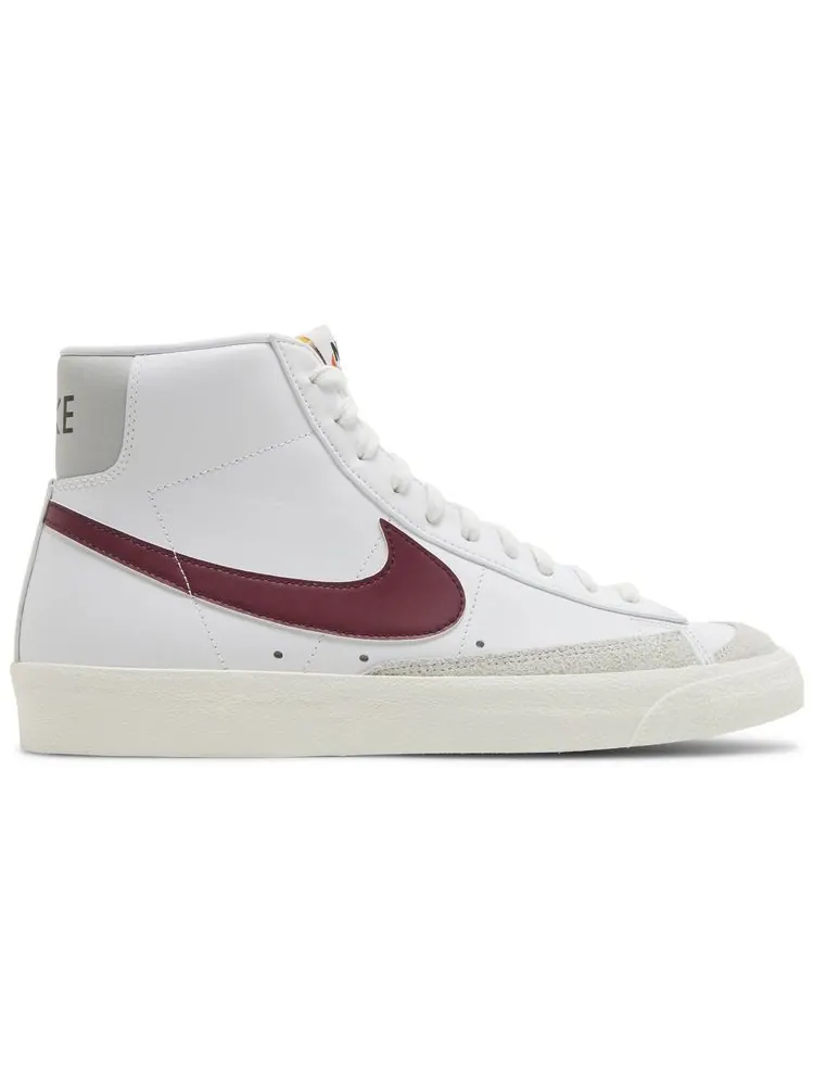 Кроссовки Nike Blazer Mid '77 Vintage 'White Dark Beetroot' — изображение 1 из 8, белый