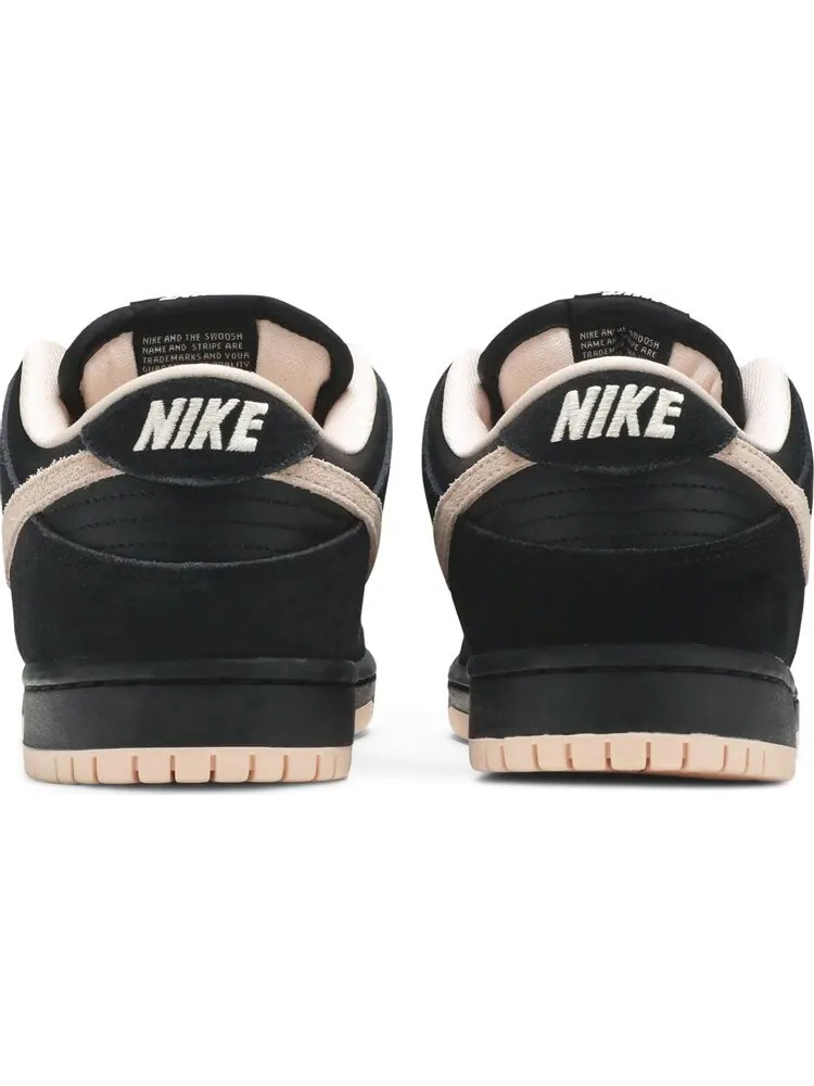 Кроссовки Nike Dunk Low SB 'Black Coral' — изображение 6 из 8, розовый
