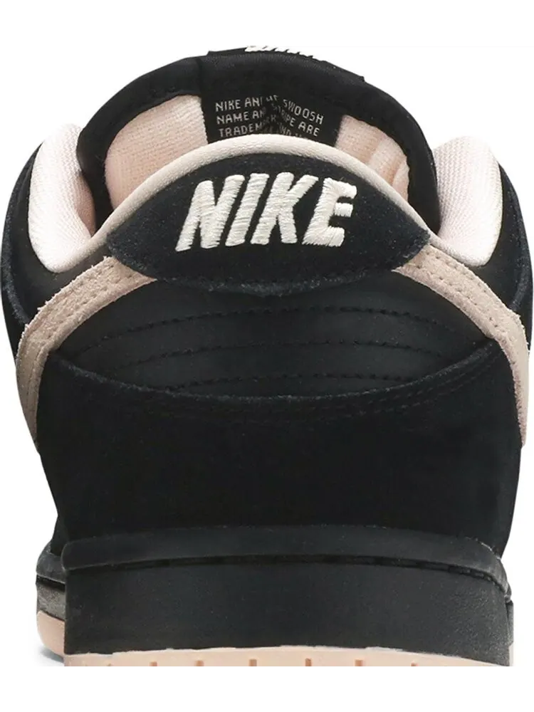 Кроссовки Nike Dunk Low SB 'Black Coral' — изображение 7 из 8, розовый