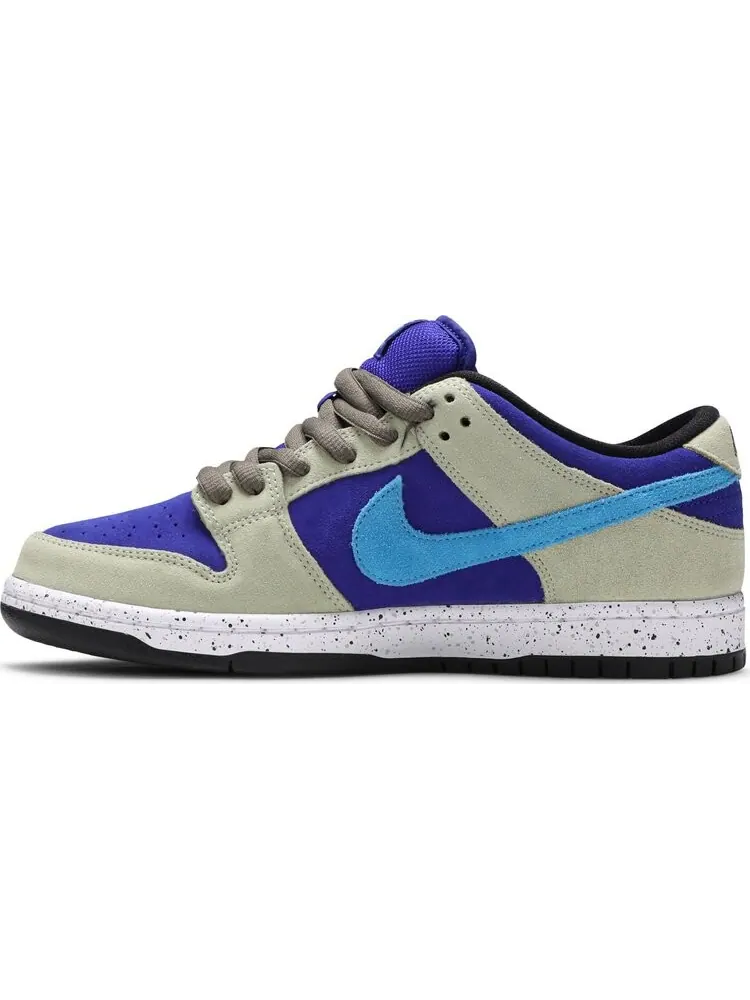 Кроссовки Nike Dunk Low SB 'ACG Celadon' — изображение 3 из 10, загар