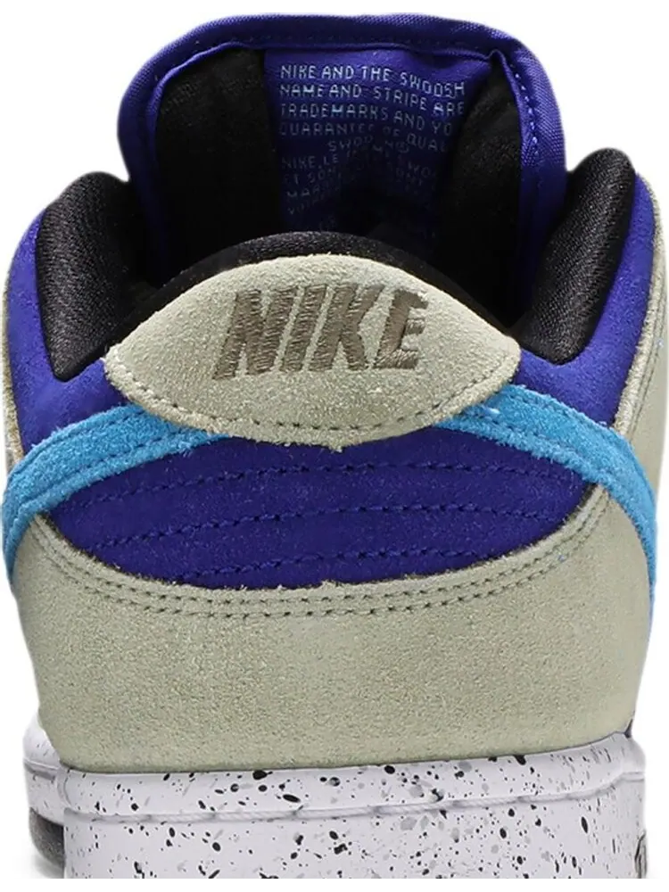 Кроссовки Nike Dunk Low SB 'ACG Celadon' — изображение 7 из 10, загар