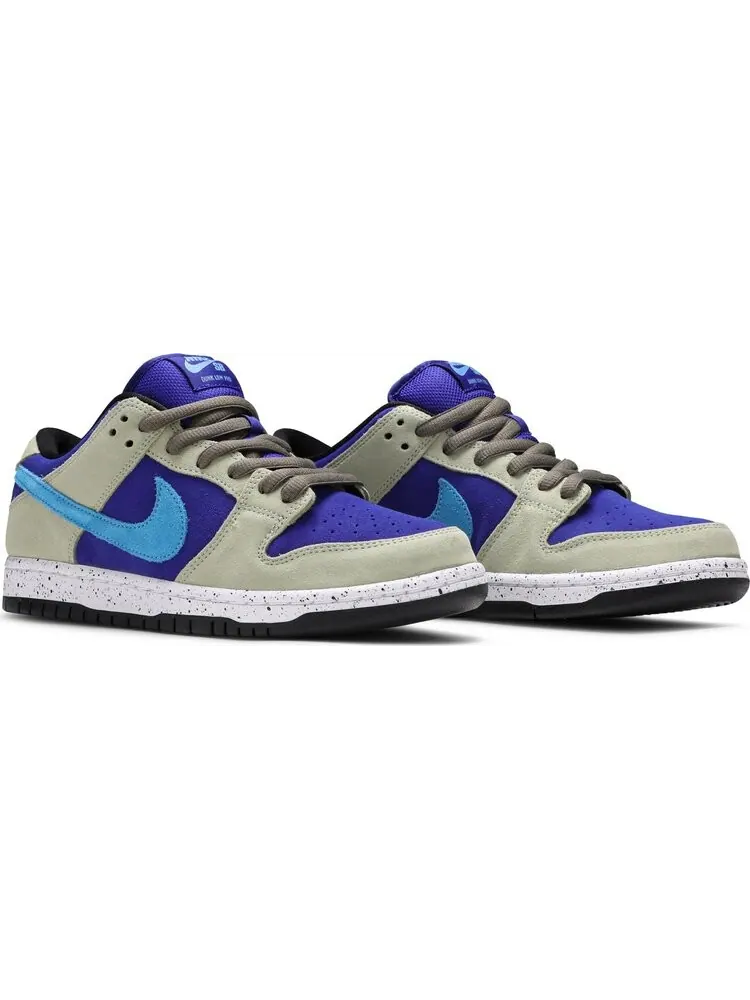 Кроссовки Nike Dunk Low SB 'ACG Celadon' — изображение 8 из 10, загар