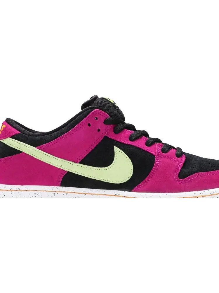 Кроссовки Nike Dunk Low Pro SB 'Red Plum' — изображение 2 из 10, красный