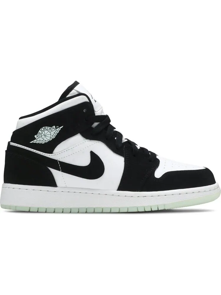 Кроссовки Air Jordan 1 Mid SE GS Glow in the Dark Panda — изображение 1 из 8, белый